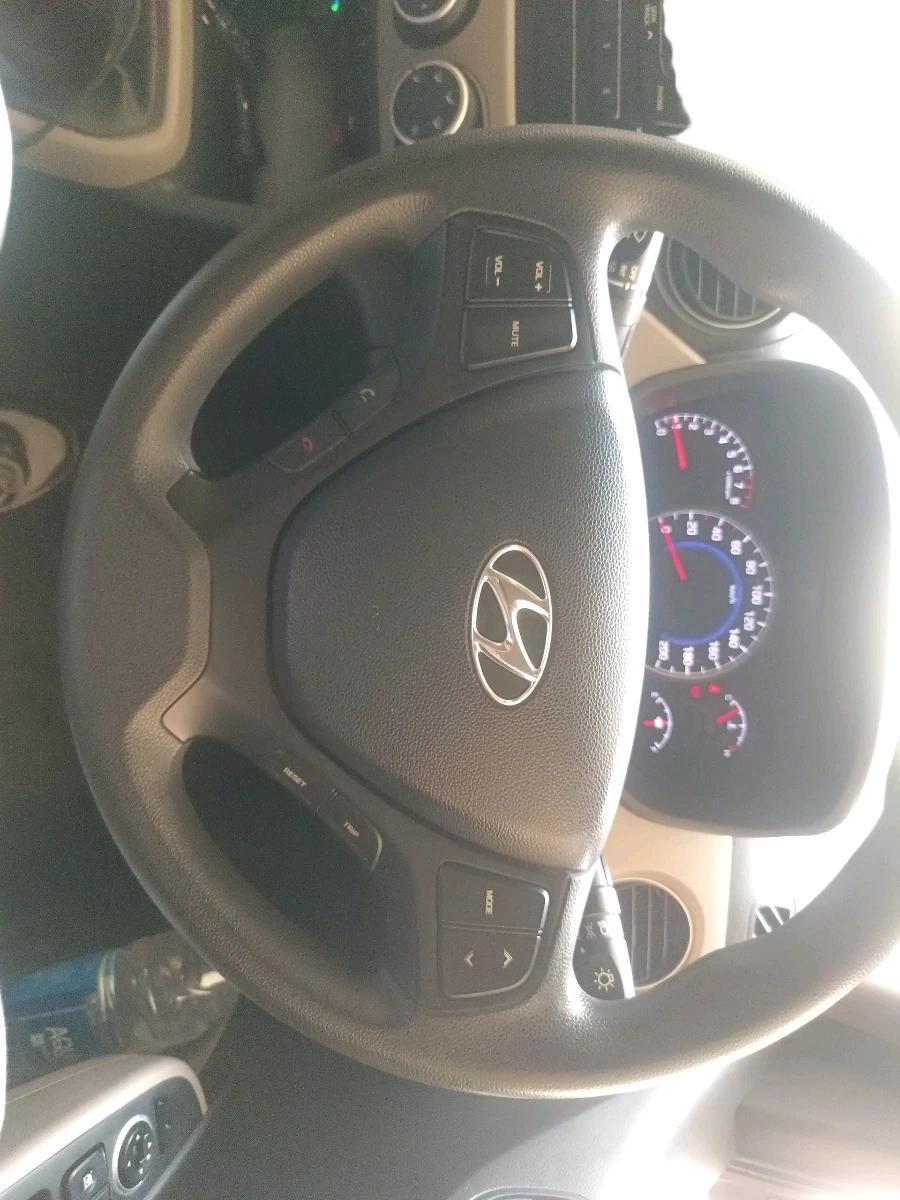 2015 Hyundai Grand i10 SPORTZ 1.2 KAPPA VTVT, Petrol, Manual, 35,770 km, interior