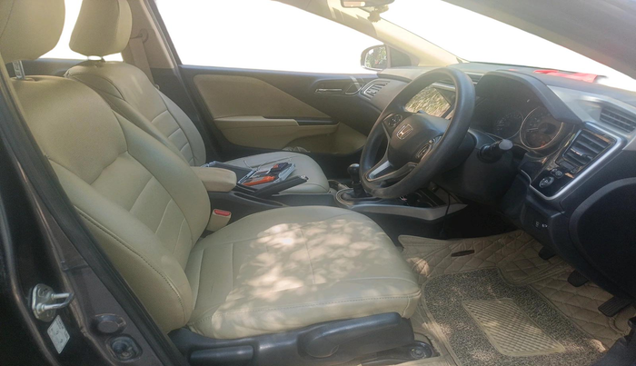 2017 Honda City 1.5L I-VTEC V MT, Petrol, Manual, 1,10,610 km, interior