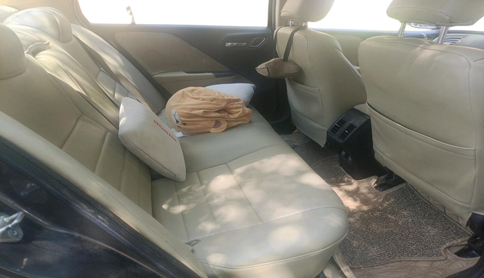 2017 Honda City 1.5L I-VTEC V MT, Petrol, Manual, 1,10,610 km, interior