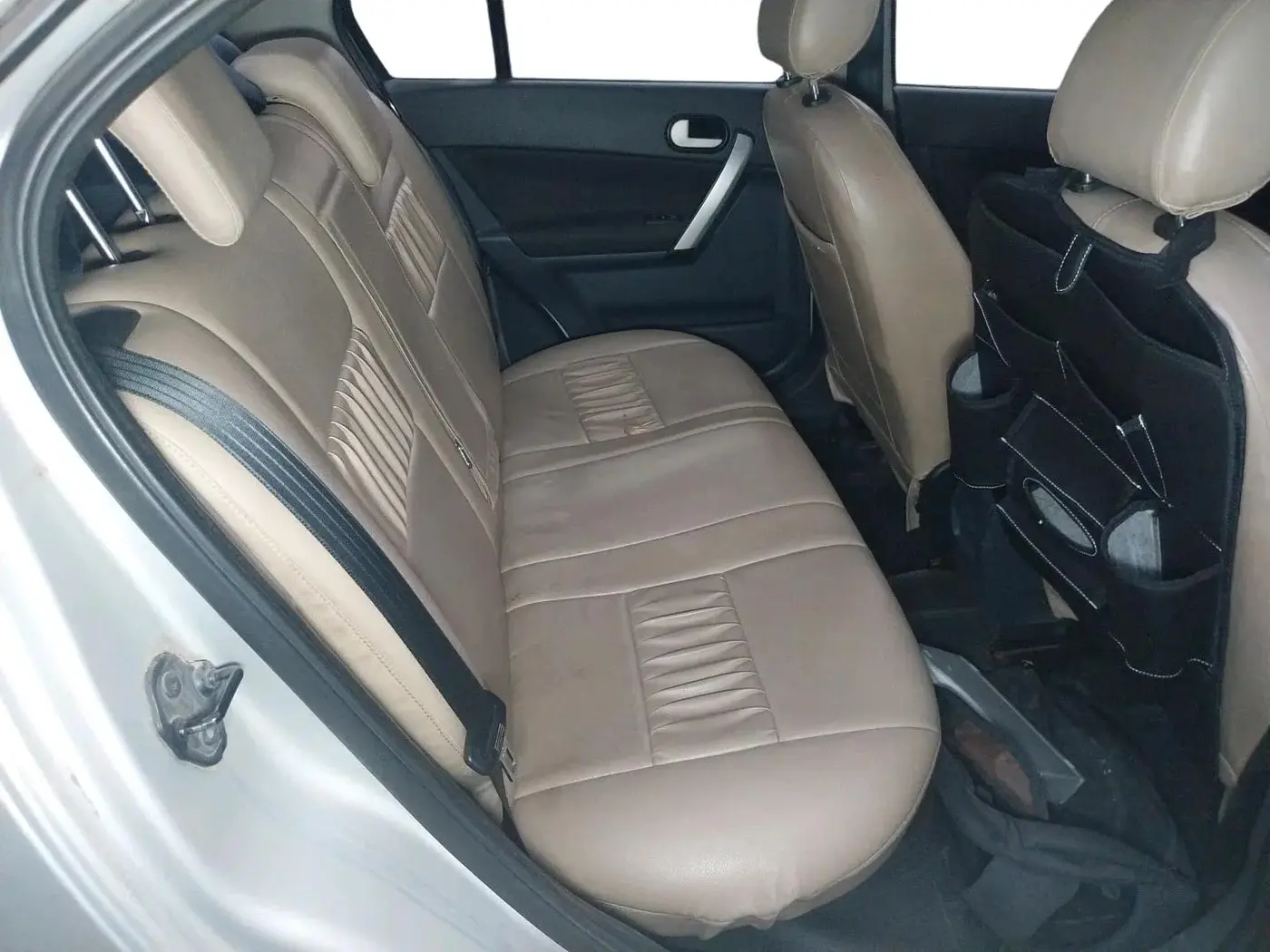 2012 Ford Fiesta TITANIUM DIESEL, Diesel, Manual, 1,06,118 km, interior