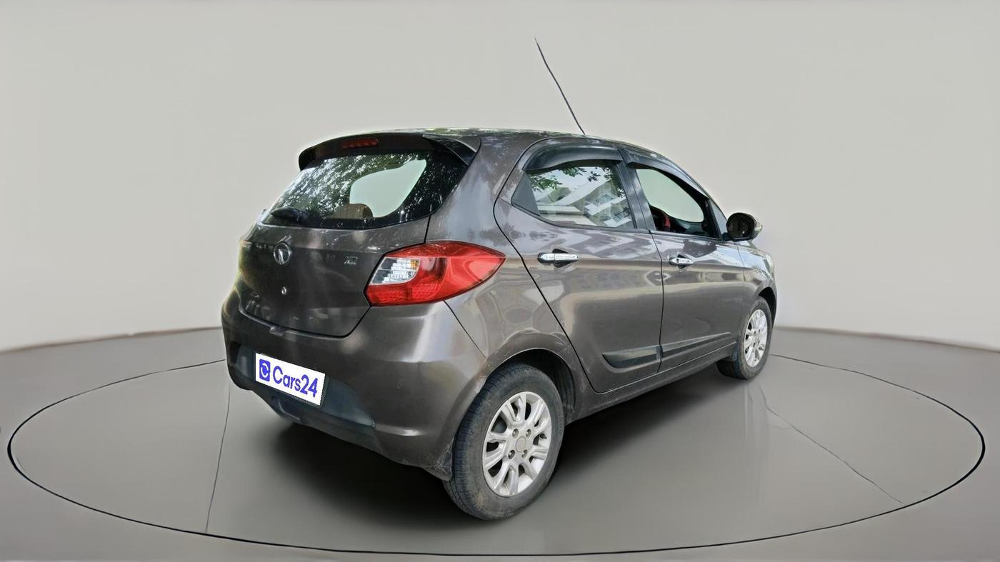 2017 Tata Tiago XZ DIESEL, Diesel, Manual, 76,585 km, exterior
