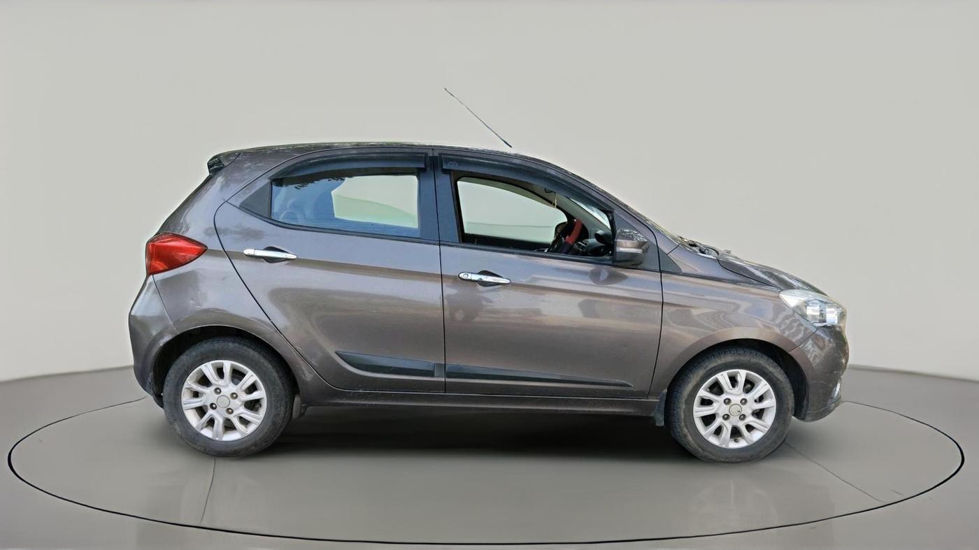 2017 Tata Tiago XZ DIESEL, Diesel, Manual, 76,585 km, exterior