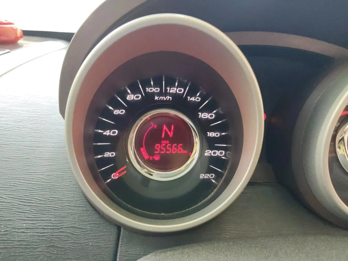 2014 Mahindra XUV500 W8, Diesel, Manual, 95,566 km, interior