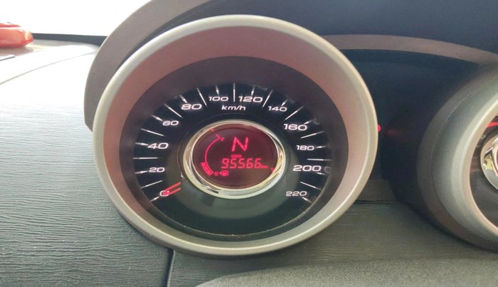 2014 Mahindra XUV500 W8, Diesel, Manual, 95,566 km, interior