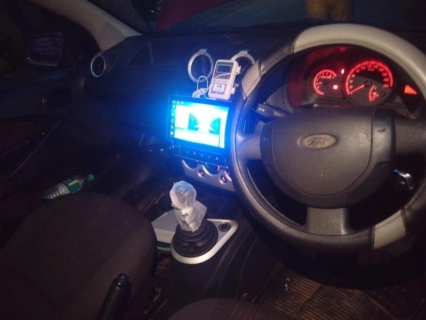 2011 Ford Figo EXI 1.2 PETROL, Petrol, Manual, 1,09,612 km, interior