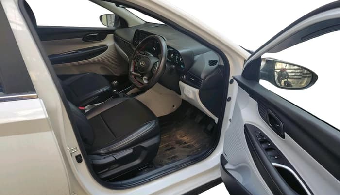 2023 Hyundai NEW I20 ASTA 1.2 MT, Petrol, Manual, 16,586 km, interior