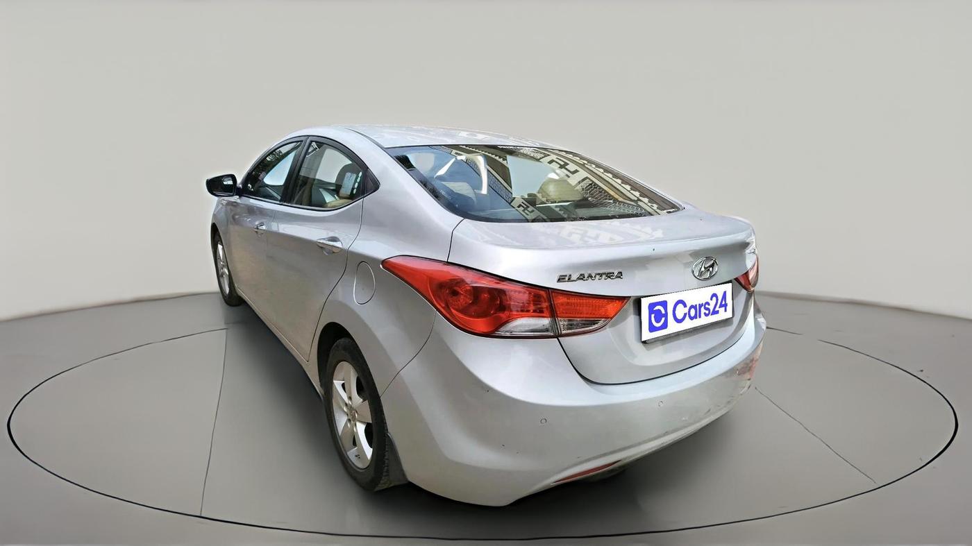 2014 Hyundai New Elantra 1.6 SX MT DIESEL, Diesel, Manual, 1,08,849 km, exterior