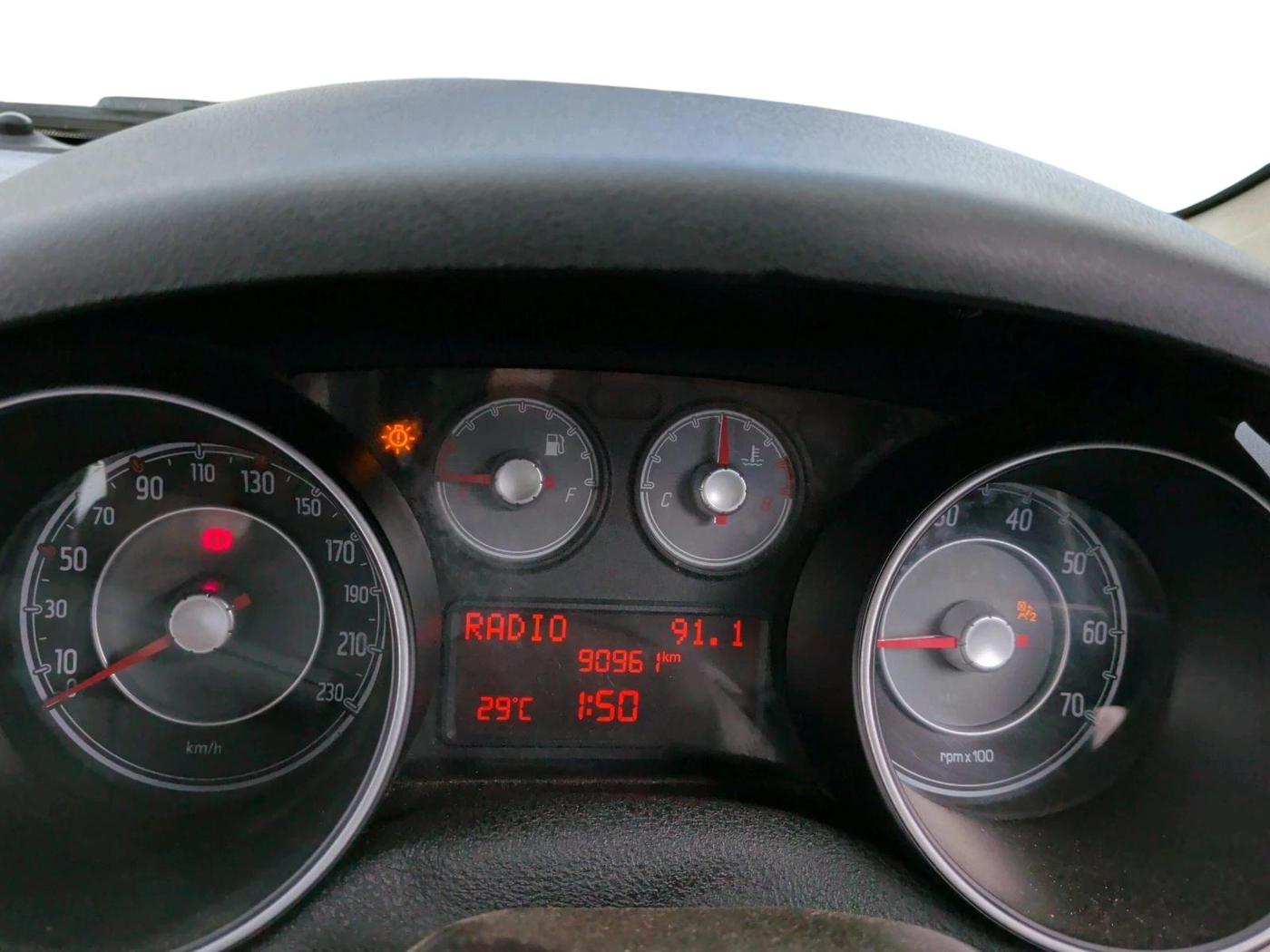2014 Fiat Linea EMOTION 1.4 L T JET, Petrol, Manual, 90,961 km, interior