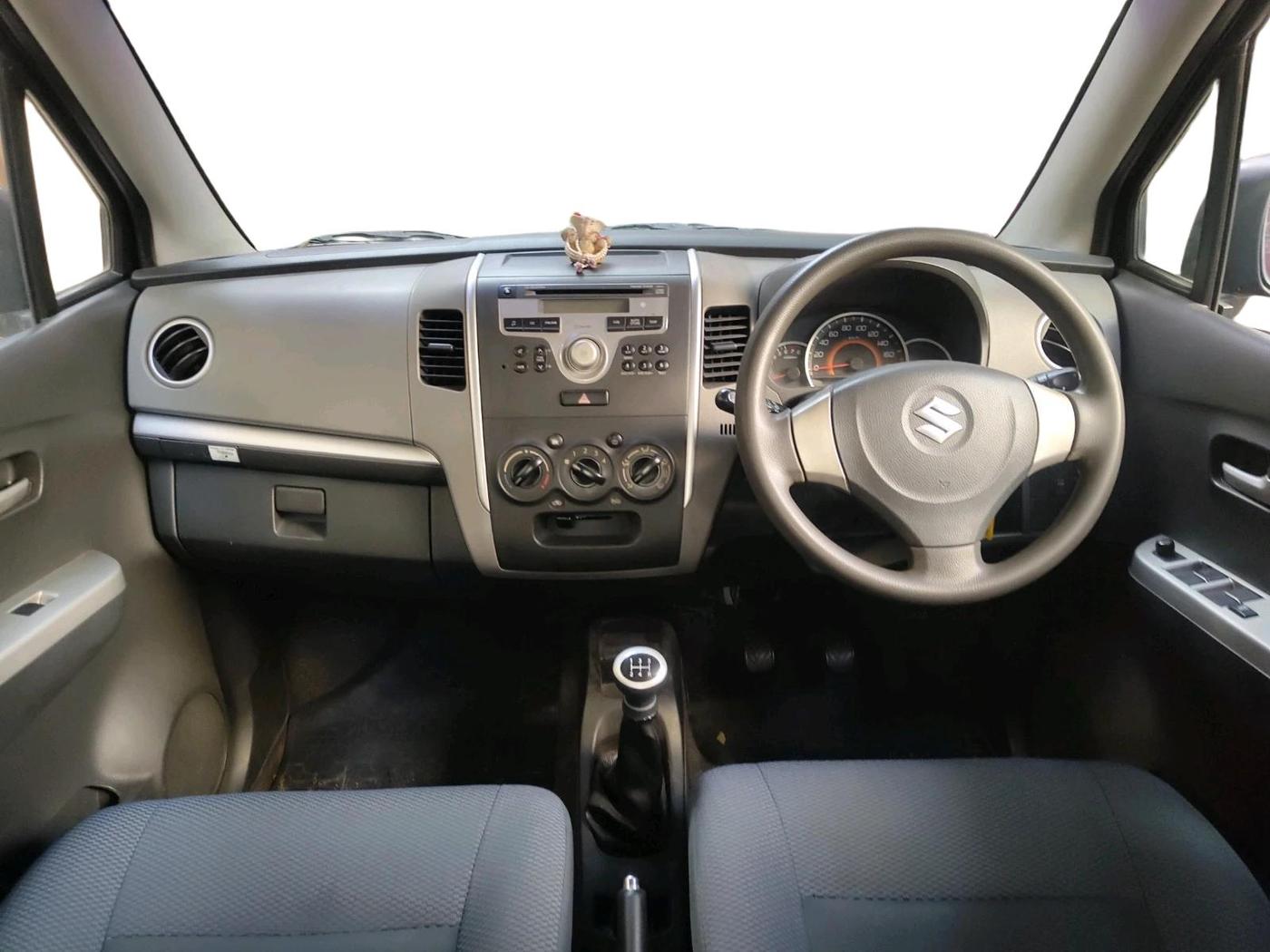 2011 Maruti Wagon R 1.0 VXI, Petrol, Manual, 62,213 km, interior