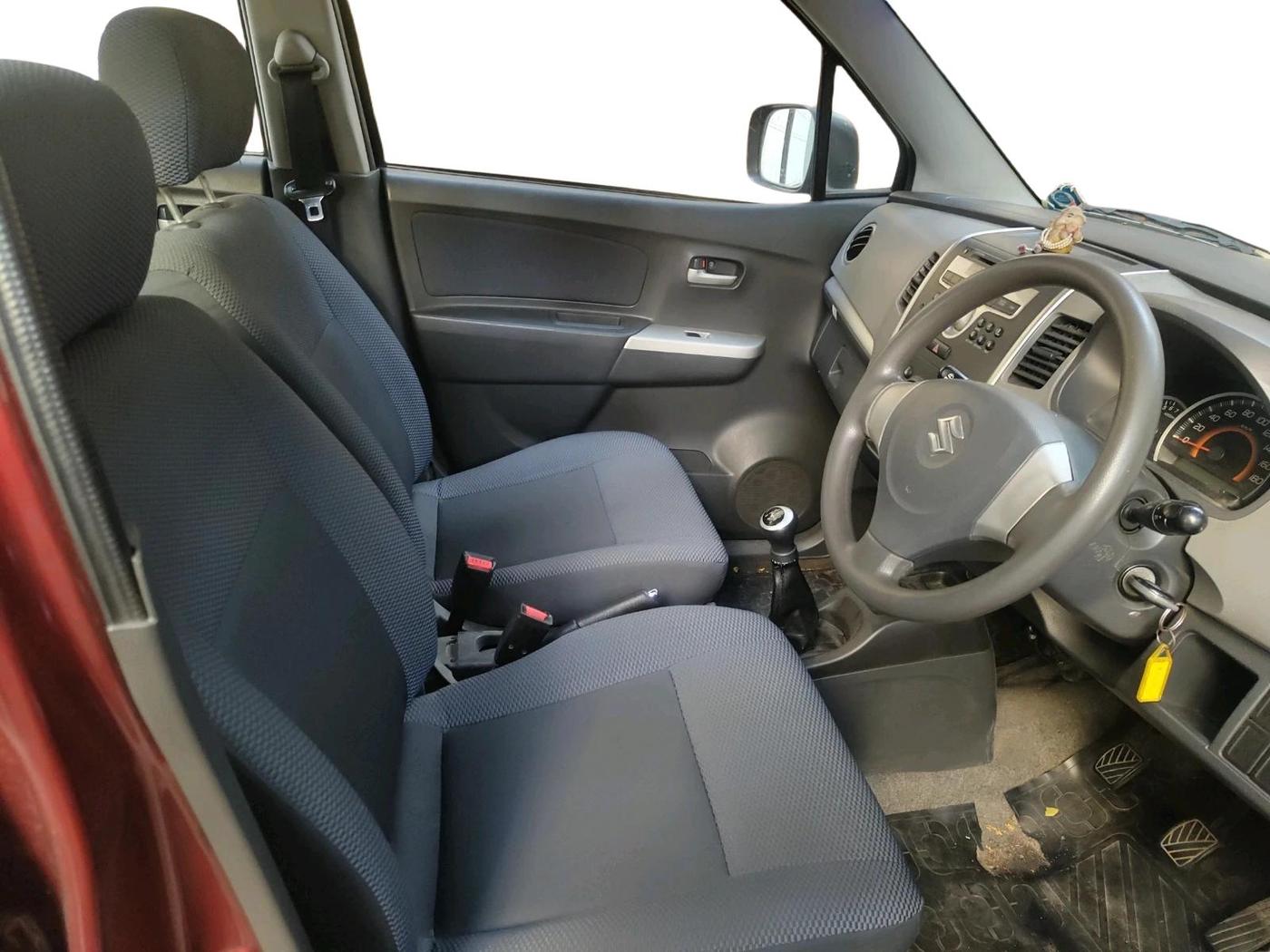 2011 Maruti Wagon R 1.0 VXI, Petrol, Manual, 62,213 km, interior