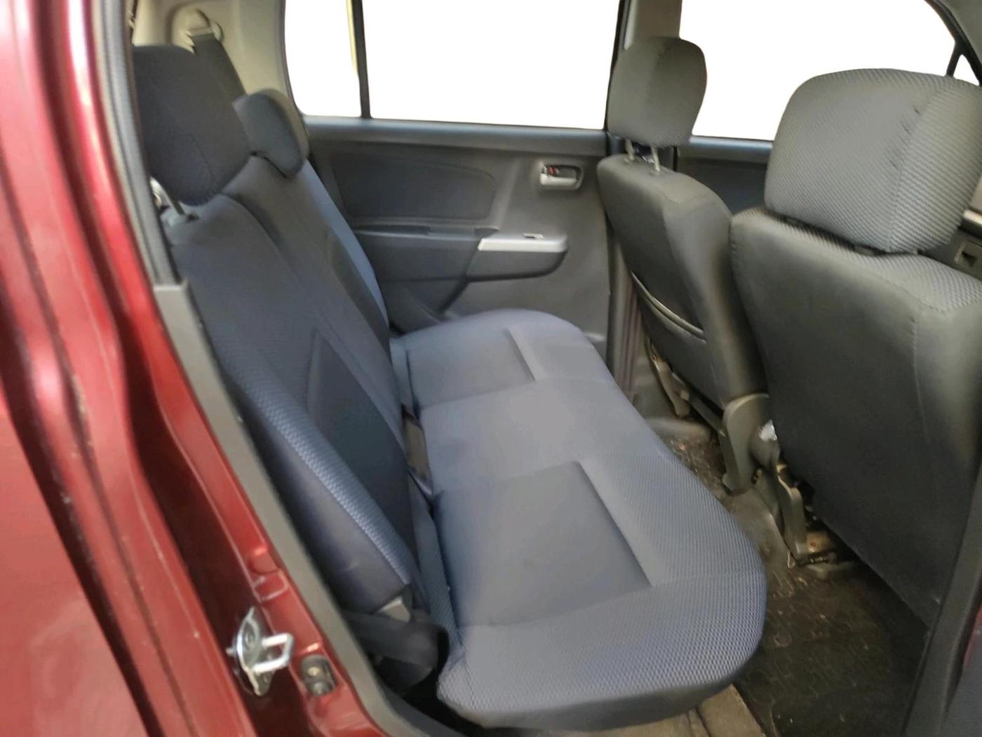 2011 Maruti Wagon R 1.0 VXI, Petrol, Manual, 62,213 km, interior