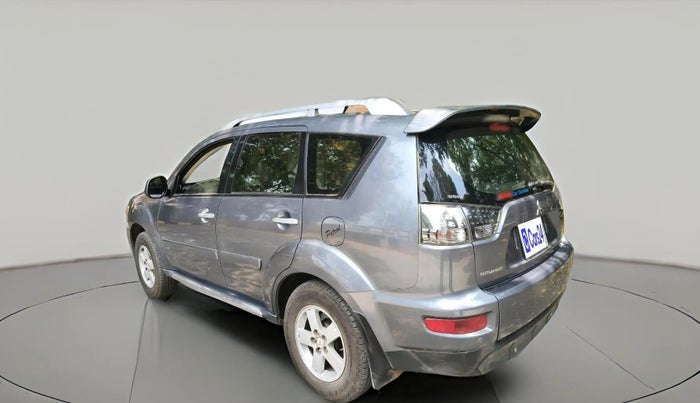 2011 Mitsubishi Outlander 2.4 MIVEC, Petrol, Automatic, 1,15,474 km, exterior