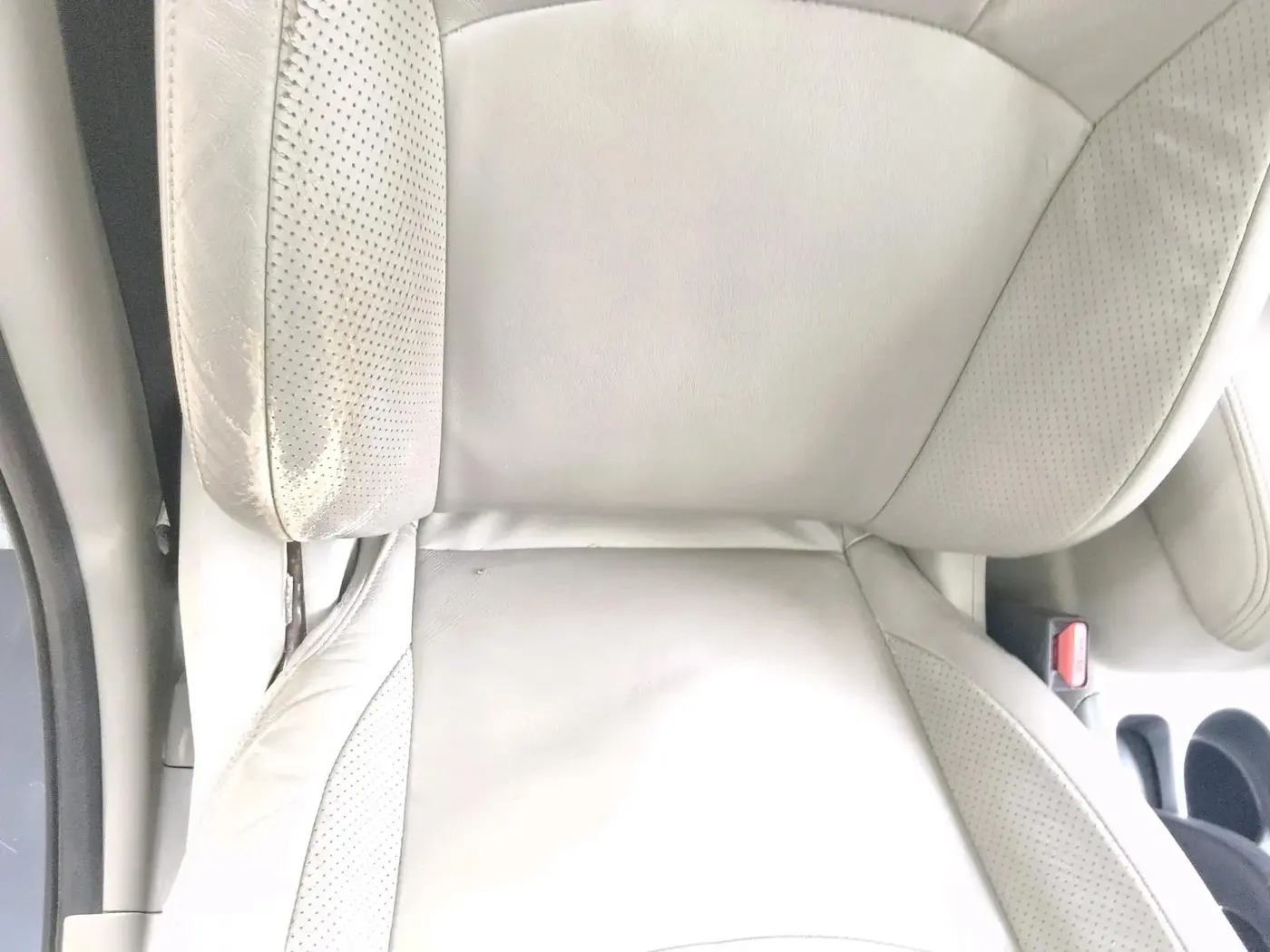 2011 Mitsubishi Outlander 2.4 MIVEC, Petrol, Automatic, 1,15,474 km, interior