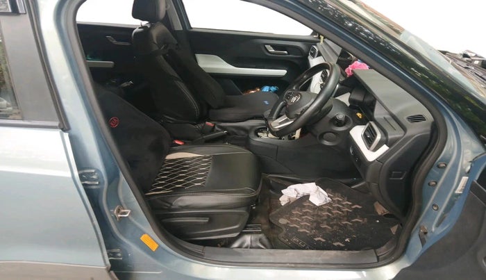 2022 Tata PUNCH CREATIVE  AMT, Petrol, Automatic, 33,946 km, interior