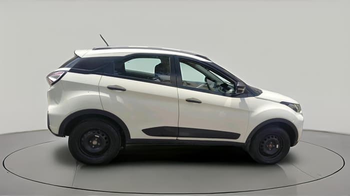 2023 Tata NEXON XM DIESEL, Diesel, Manual, 1,30,288 km, exterior