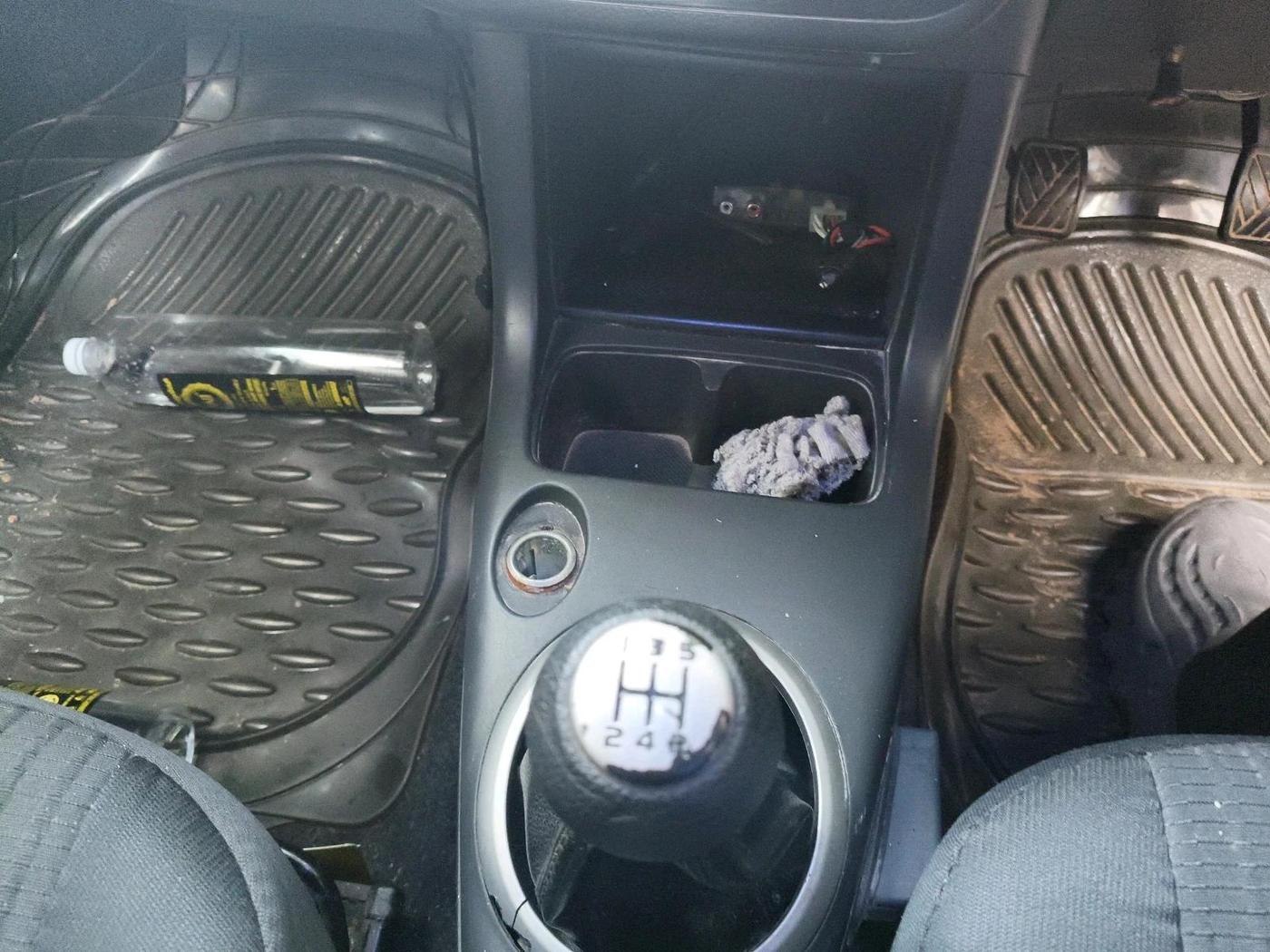 2011 Maruti Swift ZXI, Petrol, Manual, 63,791 km, interior