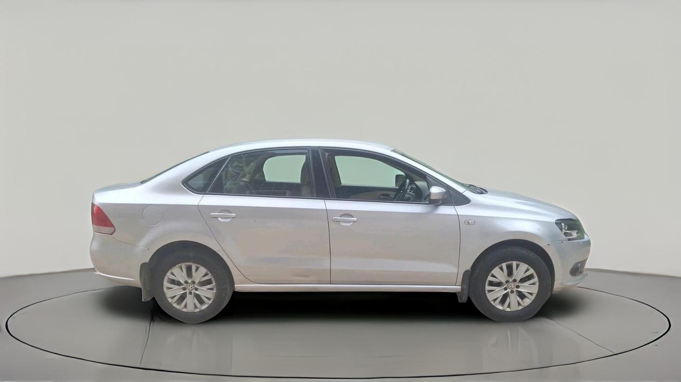 2015 Volkswagen Vento HIGHLINE 1.5 AT, Diesel, Automatic, 80,170 km, exterior