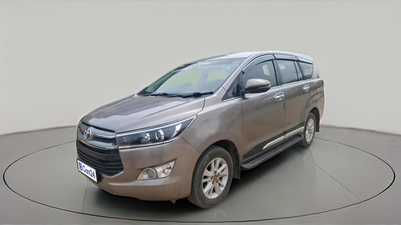 2017 Toyota Innova Crysta 2.4 VX 7 STR, Diesel, Manual, 74,779 km, exterior