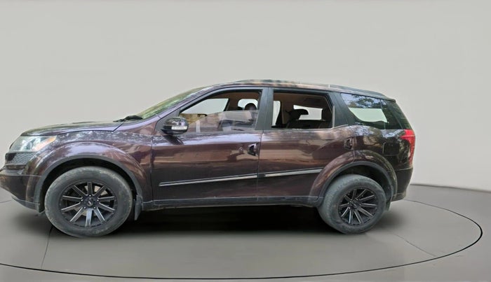 2014 Mahindra XUV500 W8, Diesel, Manual, 1,36,428 km, exterior