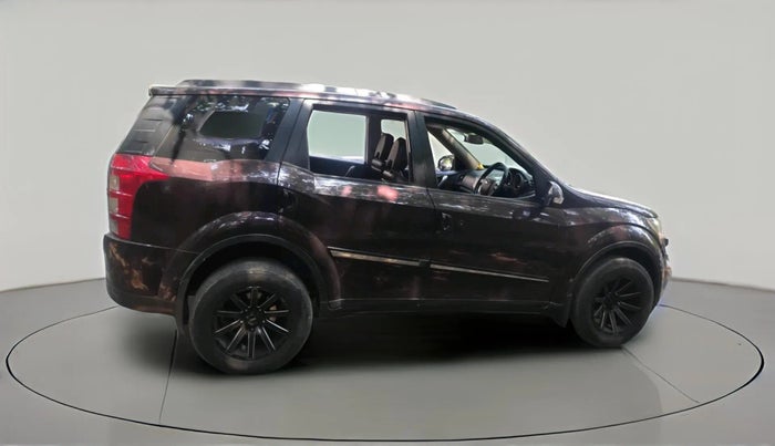 2014 Mahindra XUV500 W8, Diesel, Manual, 1,36,428 km, exterior