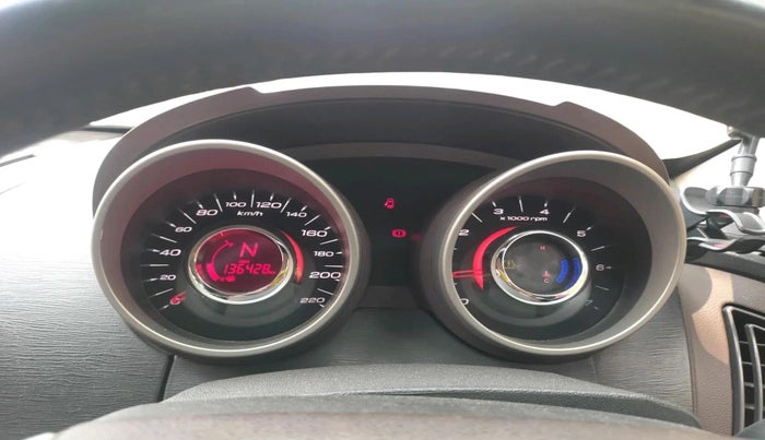 2014 Mahindra XUV500 W8, Diesel, Manual, 1,36,428 km, interior