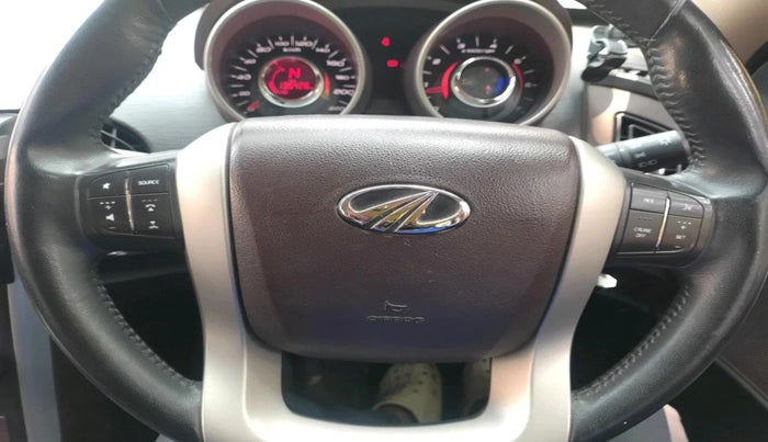 2014 Mahindra XUV500 W8, Diesel, Manual, 1,36,428 km, interior