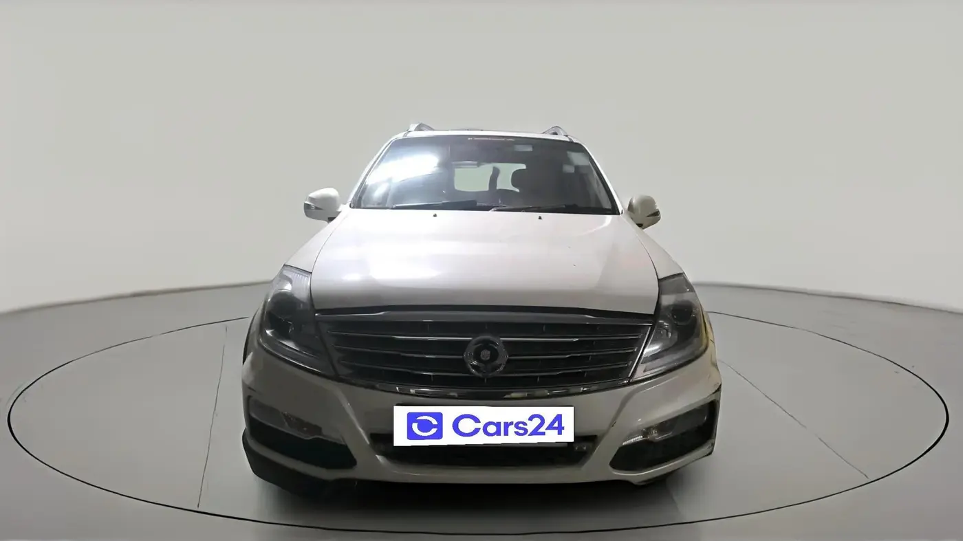 2017 Ssangyong Rexton RX7, Diesel, Automatic, 1,12,932 km, exterior