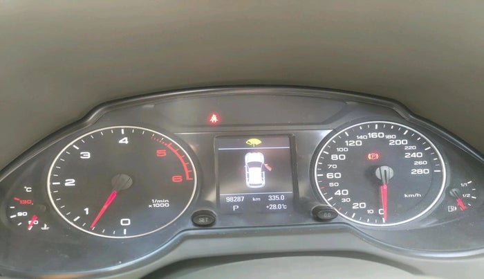 2011 Audi Q5 3.0 TDI QUATTRO, Diesel, Automatic, 98,287 km, interior