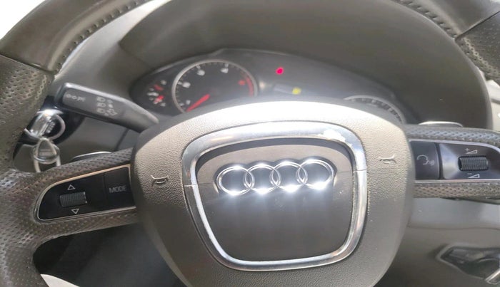 2011 Audi Q5 3.0 TDI QUATTRO, Diesel, Automatic, 98,287 km, interior