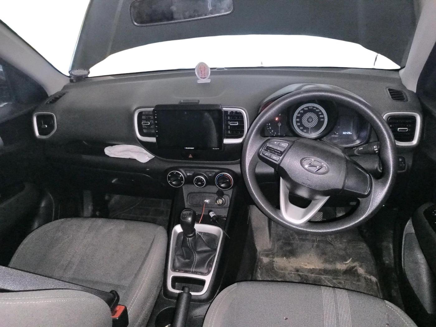 2021 Hyundai VENUE S 1.2, Petrol, Manual, 66,431 km, interior