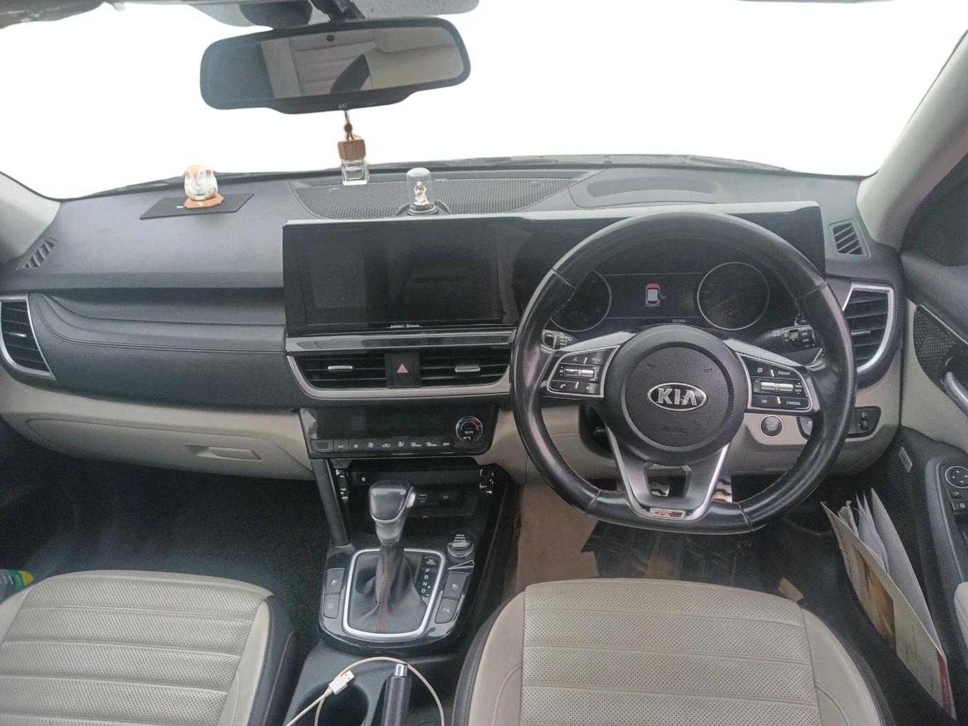 2019 KIA SELTOS GTX PLUS AT 1.5 DIESEL, Diesel, Automatic, 60,204 km, interior
