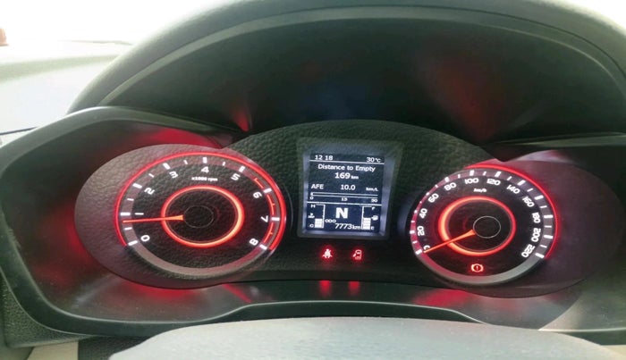 2023 Mahindra XUV300 W8 (O) 1.2 PETROL AMT, Petrol, Automatic, 7,773 km, interior