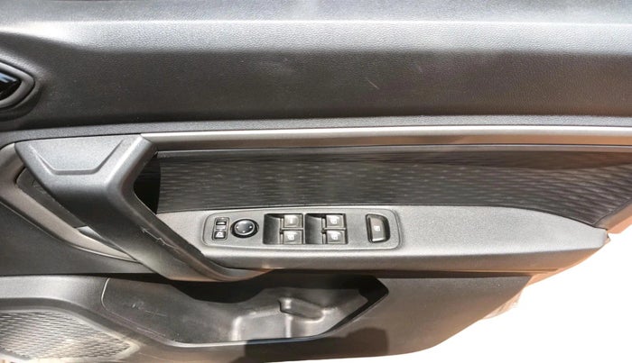 2021 Renault Kiger RXZ TURBO MT, Petrol, Manual, 50,518 km, interior