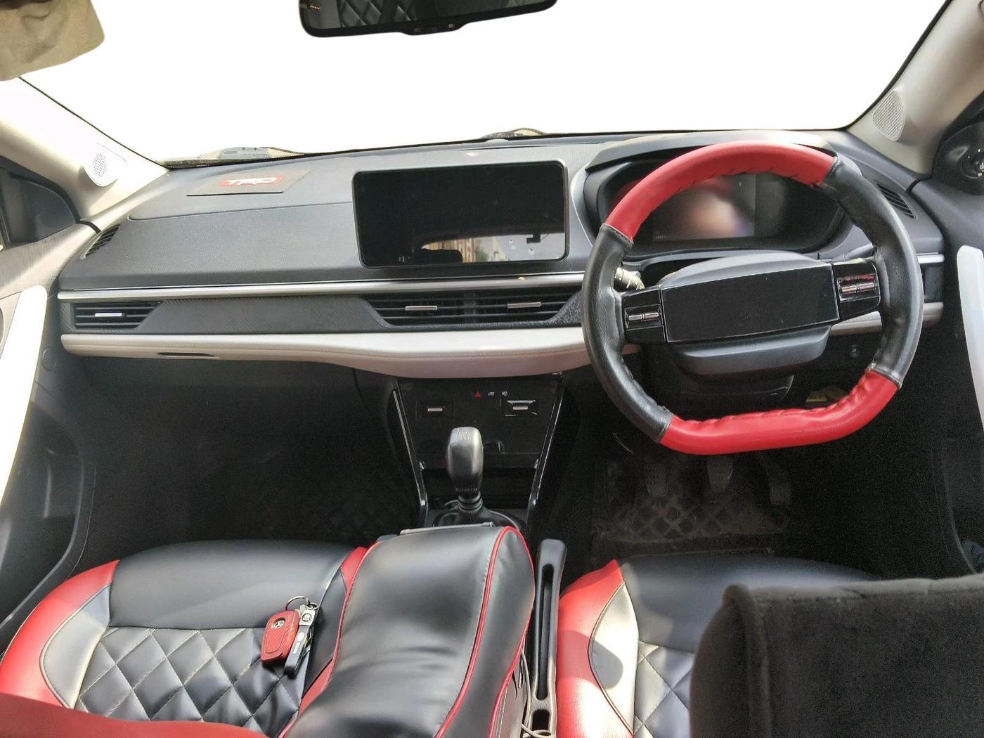 2024 Tata NEXON CREATIVE + 1.2 PETROL, Petrol, Manual, 28,011 km, interior