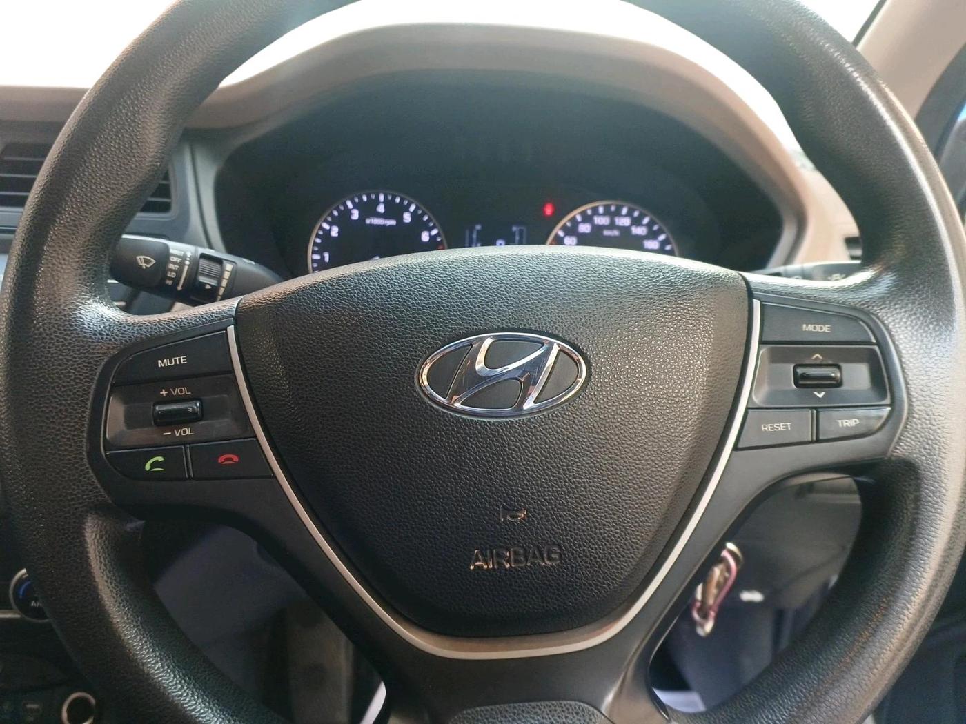 2017 Hyundai Elite i20 ASTA 1.2, Petrol, Manual, 85,090 km, interior