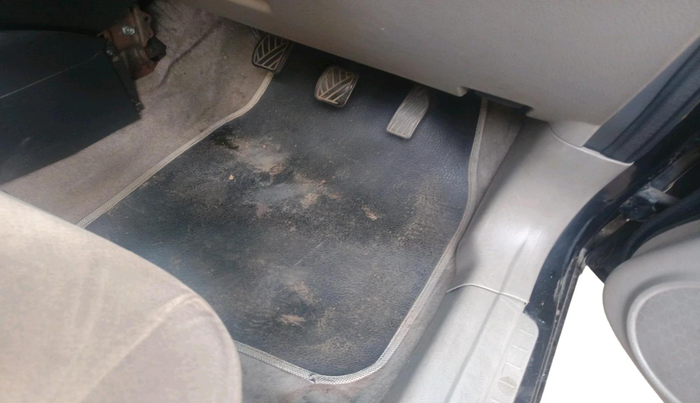 2008 Maruti Swift LXI 1.3, Petrol, Manual, 1,15,176 km, interior