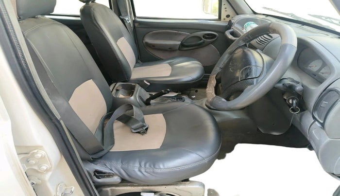 2002 Mahindra Scorpio 2.6 CRDE, Diesel, Manual, 1 km, interior