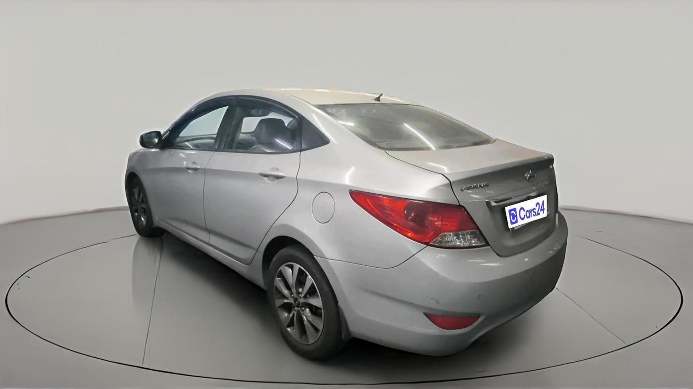 2014 Hyundai Verna FLUIDIC 1.6 CRDI SX AT, Diesel, Automatic, 1,42,435 km, exterior