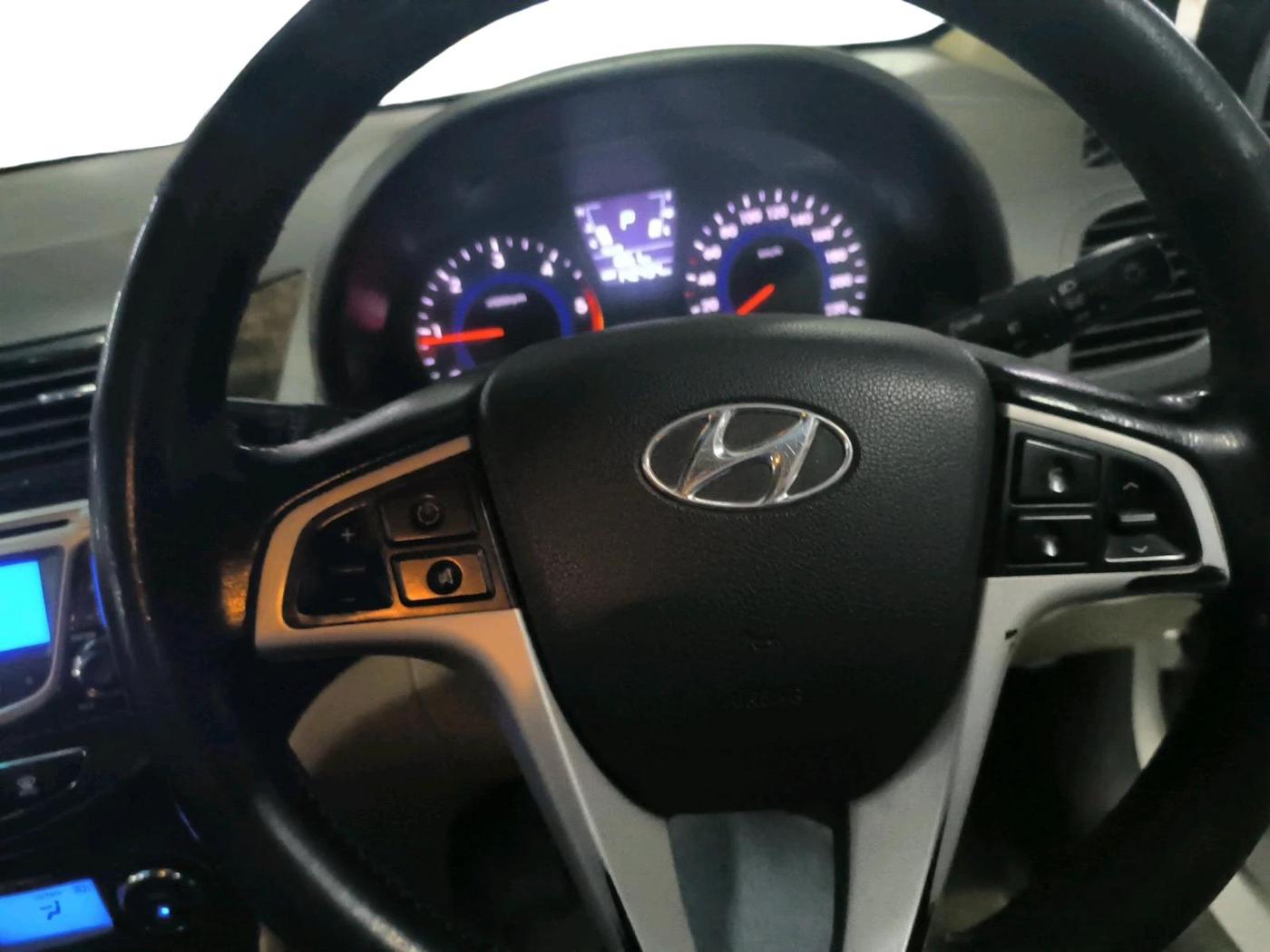 2014 Hyundai Verna FLUIDIC 1.6 CRDI SX AT, Diesel, Automatic, 1,42,435 km, interior