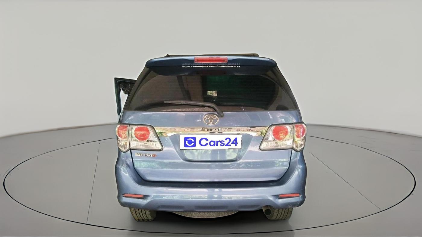 2012 Toyota Fortuner 3.0 4X2 MT, Diesel, Manual, 1,69,646 km, exterior