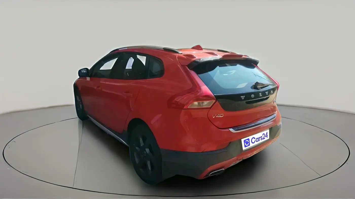 2014 Volvo V40 Cross Country D3, Diesel, Automatic, 1,05,385 km, exterior
