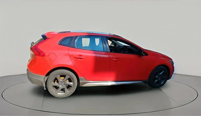2014 Volvo V40 Cross Country D3, Diesel, Automatic, 1,05,385 km, exterior