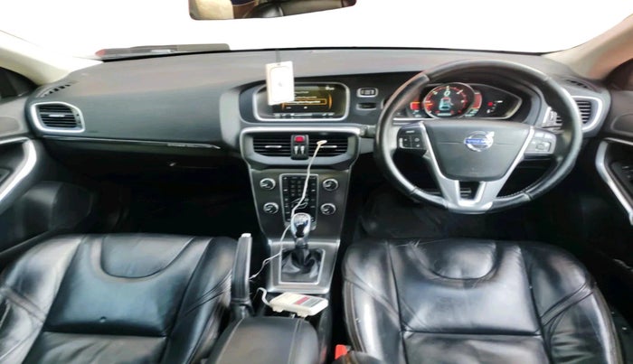 2014 Volvo V40 Cross Country D3, Diesel, Automatic, 1,05,385 km, interior