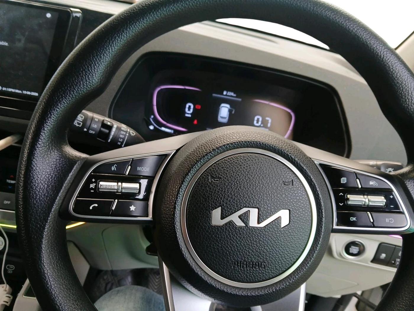 2022 KIA CARENS PRESTIGE PLUS 1.4 PETROL 7 STR, Petrol, Manual, 15,863 km, interior