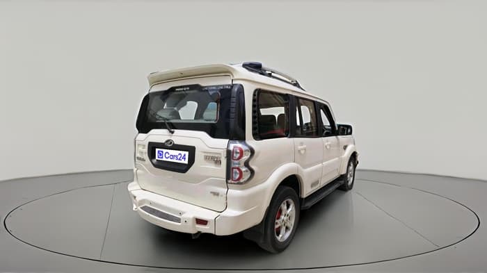 2016 Mahindra Scorpio S10, Diesel, Manual, 1,30,201 km, exterior