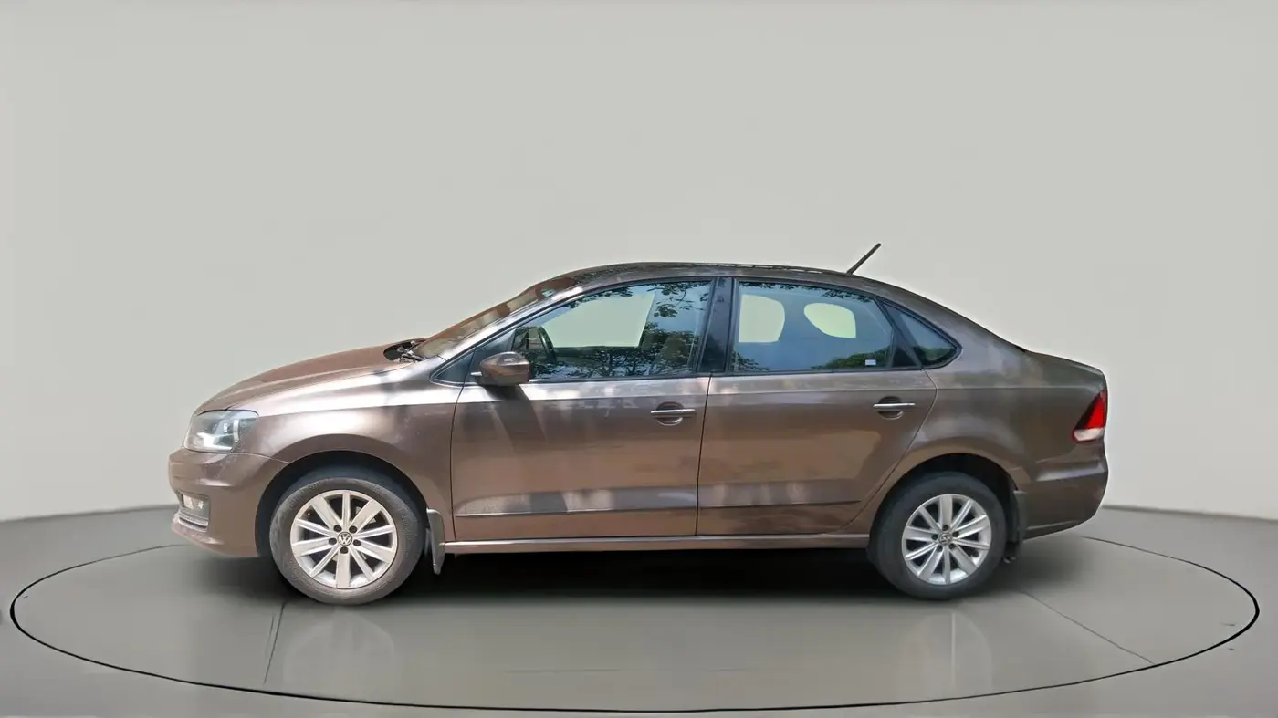 2015 Volkswagen Vento HIGHLINE PETROL AT, Petrol, Automatic, 1,23,156 km, exterior