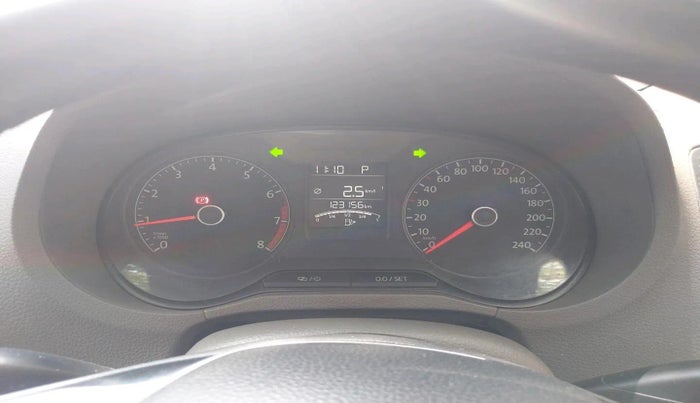 2015 Volkswagen Vento HIGHLINE PETROL AT, Petrol, Automatic, 1,23,156 km, interior