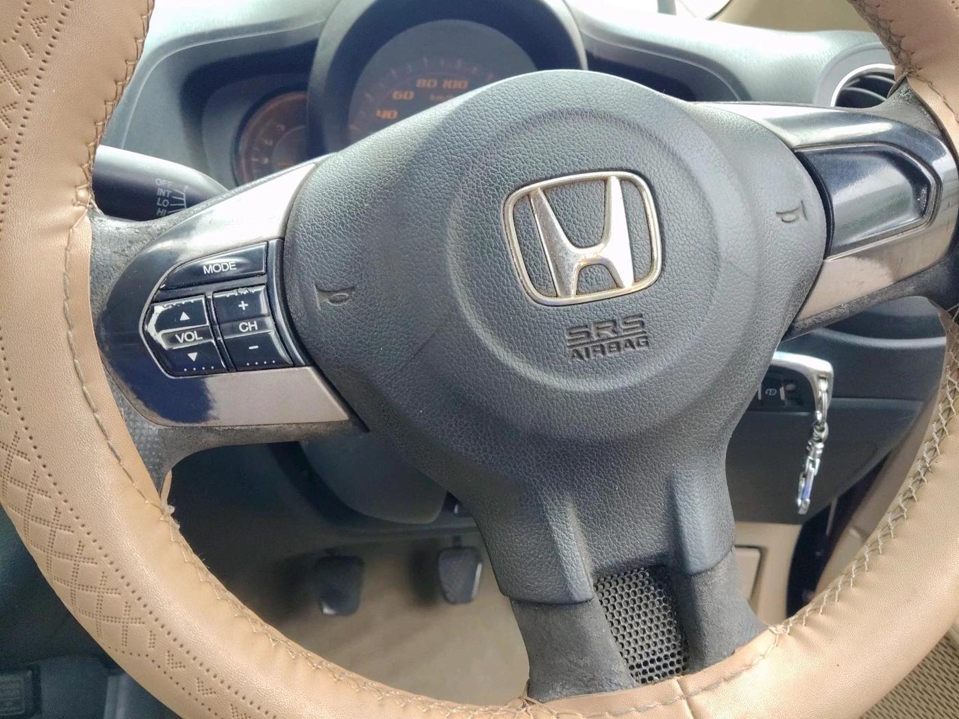 2014 Honda Amaze 1.5L I-DTEC SX, Diesel, Manual, 1,24,566 km, interior