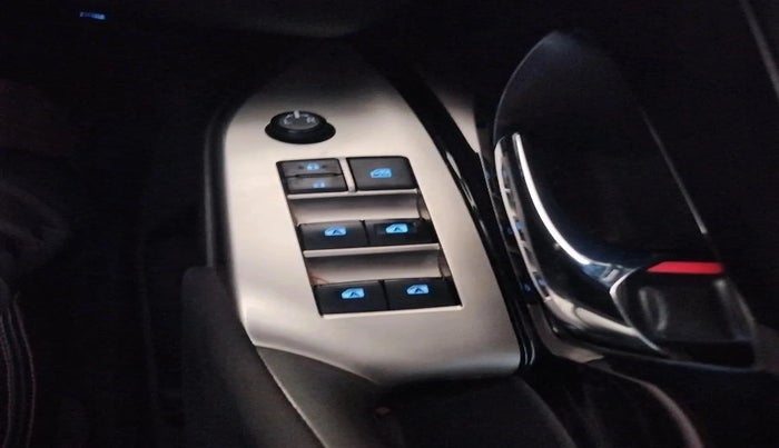 2016 Toyota Innova Crysta 2.4 VX 7 STR, Diesel, Manual, 99,307 km, interior