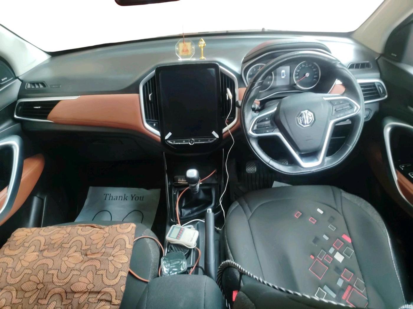 2021 MG HECTOR PLUS SELECT 2.0 DIESEL TURBO MT 7-STR, Diesel, Manual, 65,514 km, interior